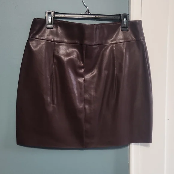 Leather skirt - Picture 2 of 4